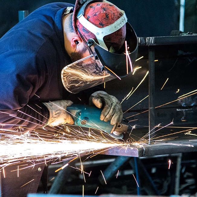 MSM Employee Using Grider